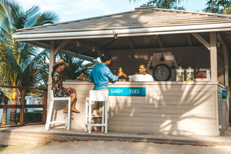 Sandy Toes Bar seating